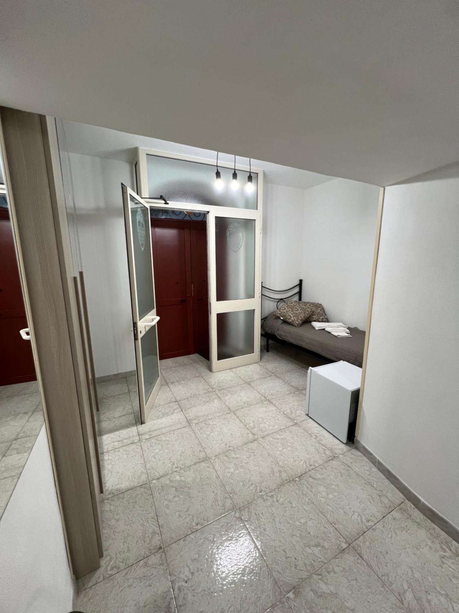 Station Rooms37 Sassari Exterior photo